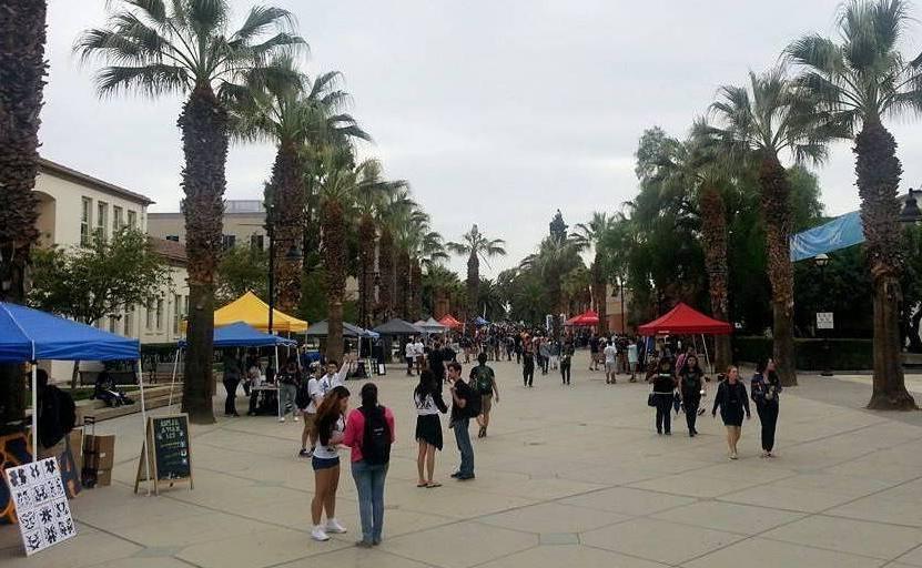 Photo of the 7th street tabling plaza.